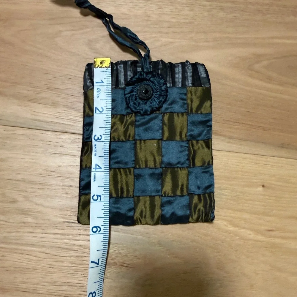 Unbranded artisan crafted